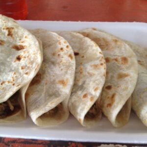 Tacos de Guisos (harina)